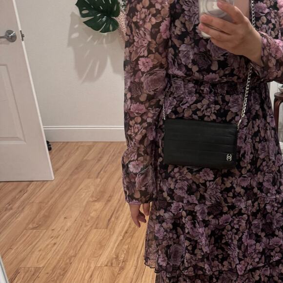 Vintage Chanel Black Leather Wallet with Silver \Logo, 7x4 inches, Bifold Design - Picture 12 of 12